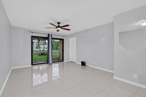 Condominio en venta en Margate, Florida, 2 dormitorios, 75.72 m2 № 2176859 - foto 14