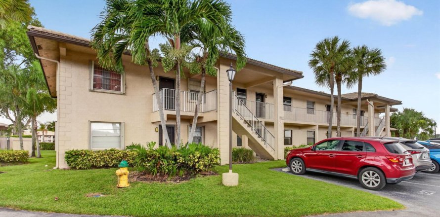 Condominio en Margate, Florida, 2 dormitorios № 2176859