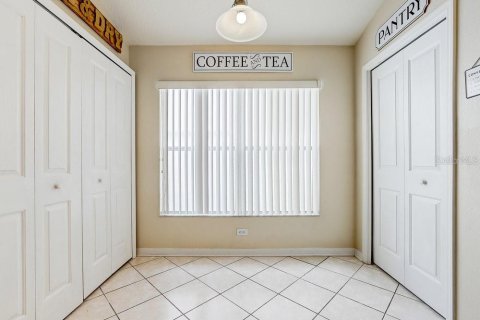 House in New Port Richey, Florida 3 bedrooms, 131.18 sq.m. № 1774051 - photo 11