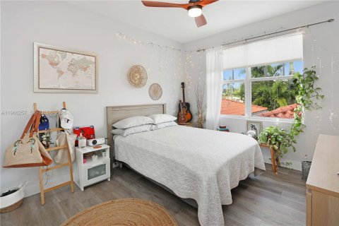Townhouse in Hollywood, Florida 3 bedrooms, 214.14 sq.m. № 2028098 - photo 19