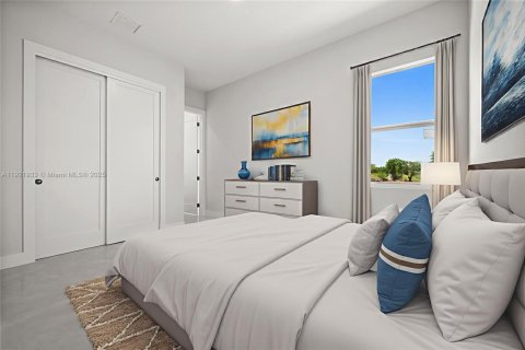 House in Naples, Florida 4 bedrooms, 164.81 sq.m. № 1975856 - photo 14