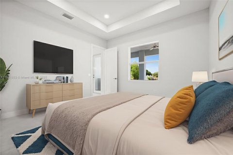 House in Naples, Florida 4 bedrooms, 164.81 sq.m. № 1975856 - photo 17