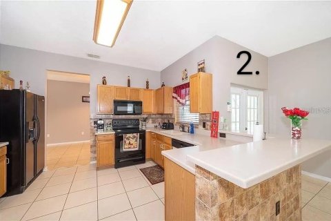Villa ou maison à vendre à Kissimmee, Floride: 3 chambres, 174.56 m2 № 2391109 - photo 5