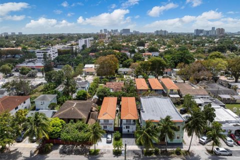 Купить виллу или дом в Майами, Флорида 3 спальни, 150.5м2, № 1952410 - фото 27