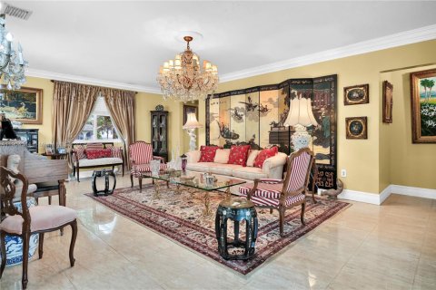 Villa ou maison à vendre à Coral Gables, Floride: 4 chambres, 187.11 m2 № 2015521 - photo 14