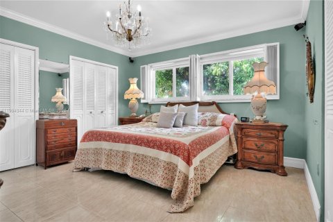 Villa ou maison à vendre à Coral Gables, Floride: 4 chambres, 187.11 m2 № 2015521 - photo 24
