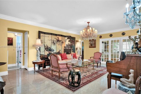 Villa ou maison à vendre à Coral Gables, Floride: 4 chambres, 187.11 m2 № 2015521 - photo 15