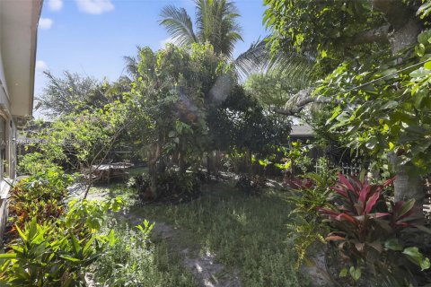 House in Boca Raton, Florida 3 bedrooms, 117.61 sq.m. № 2042941 - photo 6