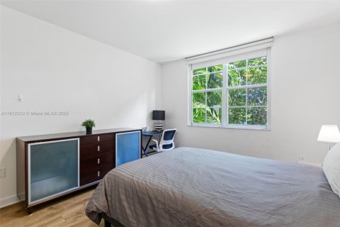 Condominio en alquiler en Aventura, Florida, 2 dormitorios, 109.62 m2 № 2184751 - foto 18