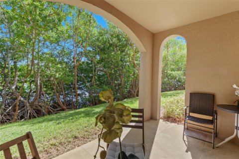 Condo à Aventura, Floride, 2 chambres № 2184751