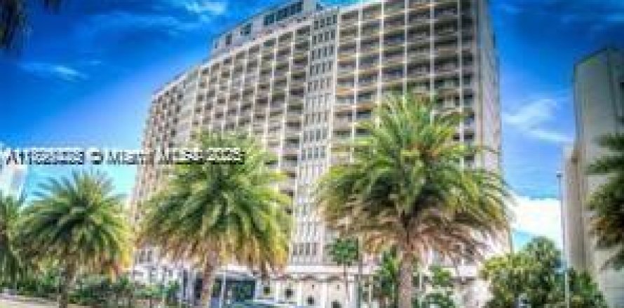Condominio en Miami Beach, Florida, 1 dormitorio № 2081635
