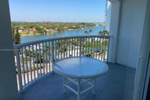Condominio en alquiler en Miami Beach, Florida, 1 dormitorio, 52.95 m2 № 2081635 - foto 25