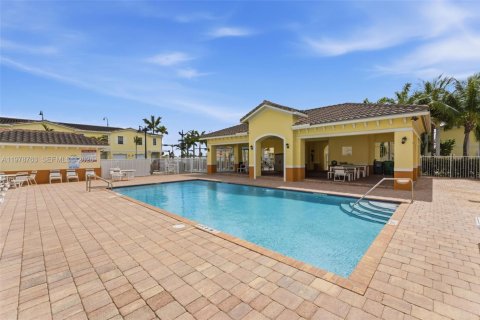 Adosado en venta en Lauderhill, Florida, 3 dormitorios, 138.98 m2 № 2043434 - foto 28