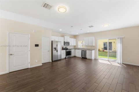 Adosado en venta en Lauderhill, Florida, 3 dormitorios, 138.98 m2 № 2043434 - foto 7