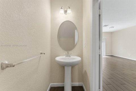 Adosado en venta en Lauderhill, Florida, 3 dormitorios, 138.98 m2 № 2043434 - foto 11