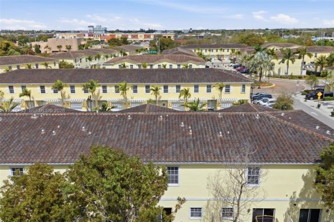 Adosado en venta en Lauderhill, Florida, 3 dormitorios, 138.98 m2 № 2043434 - foto 30