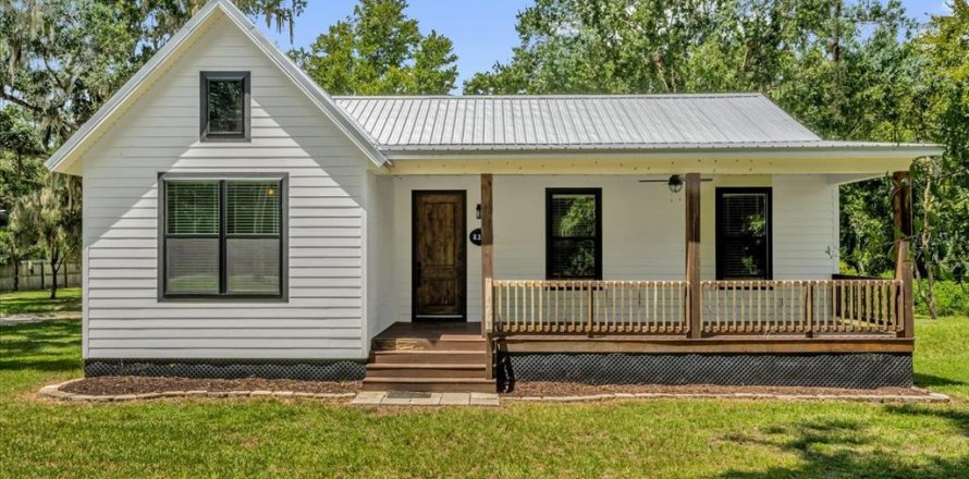 House in Lakeland, Florida 3 bedrooms, 133.97 sq.m. № 1901176