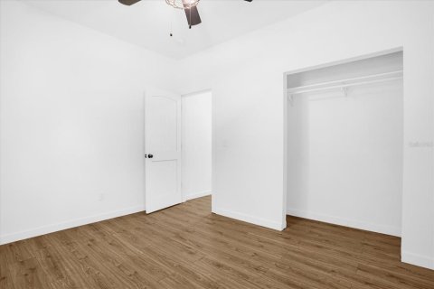 House in Lakeland, Florida 3 bedrooms, 133.97 sq.m. № 1901176 - photo 15