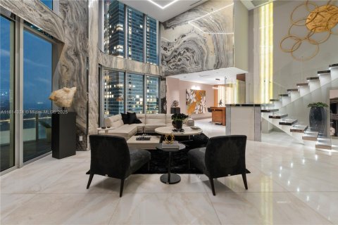 Condo in Miami, Florida, 5 bedrooms  № 1768391 - photo 8