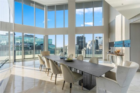 Condo in Miami, Florida, 5 bedrooms  № 1768391 - photo 18