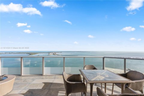 Condo in Miami, Florida, 5 bedrooms  № 1768391 - photo 30