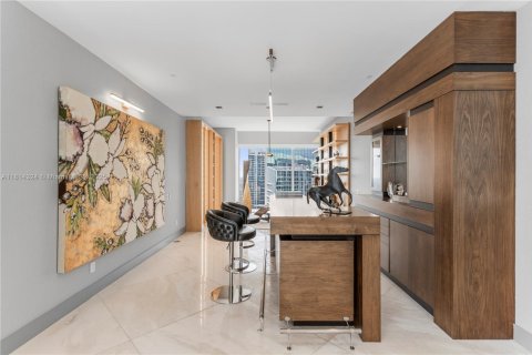 Condo in Miami, Florida, 5 bedrooms  № 1768391 - photo 28