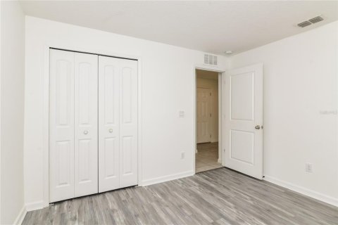 House in Winter Haven, Florida 4 bedrooms, 162.21 sq.m. № 1876037 - photo 15