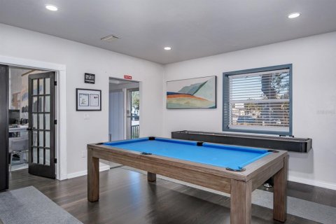 Immobilier commercial à louer à Saint Petersburg, Floride: 166.11 m2 № 2120361 - photo 7