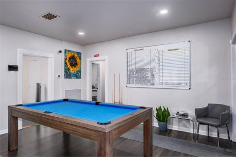 Immobilier commercial à louer à Saint Petersburg, Floride: 166.11 m2 № 2120361 - photo 8