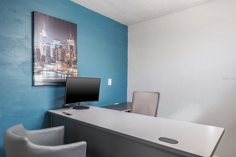 Immobilier commercial à louer à Saint Petersburg, Floride: 166.11 m2 № 2120361 - photo 20