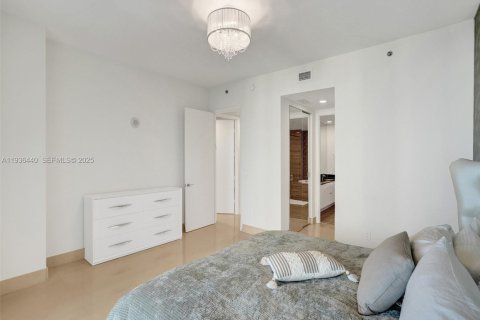 Купить кондоминиум в Санни-Айлс-Бич, Флорида 3 спальни, 183.85м2, № 1994373 - фото 28