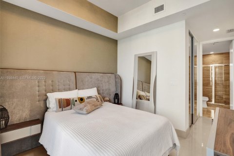 Купить кондоминиум в Санни-Айлс-Бич, Флорида 3 спальни, 183.85м2, № 1994373 - фото 30