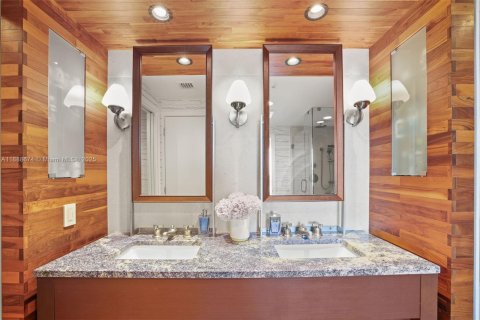 Condominio en venta en Miami Beach, Florida, 2 dormitorios, 118.91 m2 № 2034523 - foto 15