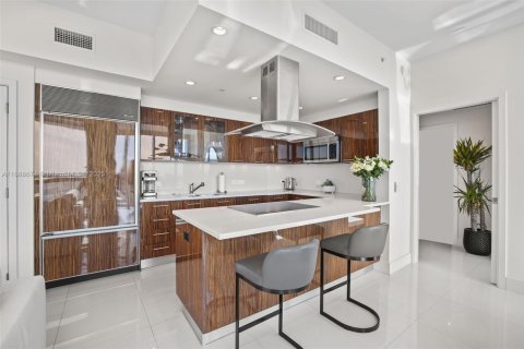 Condominio en venta en Miami Beach, Florida, 2 dormitorios, 118.91 m2 № 2034523 - foto 14