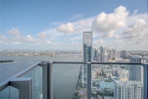 Снять в аренду кондоминиум в Майами, Флорида 3 спальни, 173.54м2, № 2253909 - фото 17