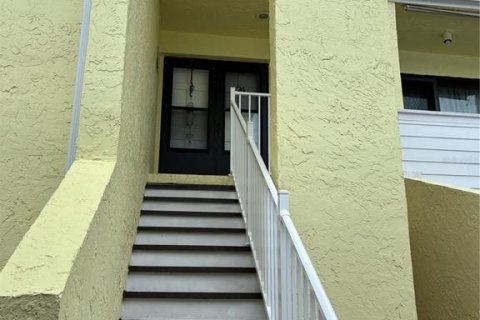 Condo in Indian Rocks Beach, Florida, 2 bedrooms № 2091904