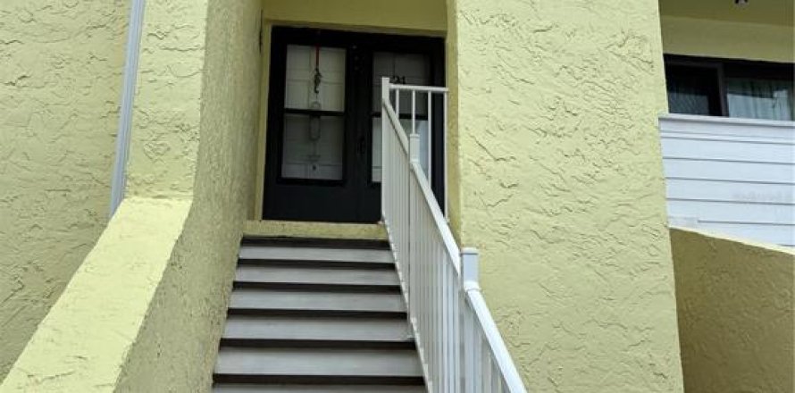 Condominio en Indian Rocks Beach, Florida, 2 dormitorios № 2091904