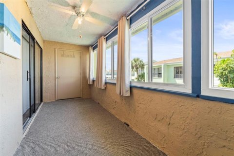 Condominio en venta en Indian Rocks Beach, Florida, 2 dormitorios, 96.62 m2 № 2091904 - foto 28