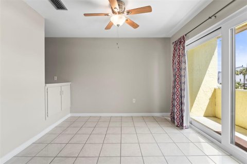 Condominio en venta en Indian Rocks Beach, Florida, 2 dormitorios, 96.62 m2 № 2091904 - foto 12