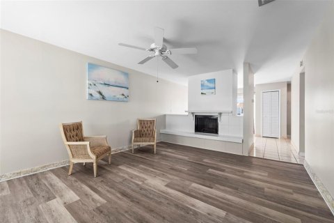 Condominio en venta en Indian Rocks Beach, Florida, 2 dormitorios, 96.62 m2 № 2091904 - foto 16