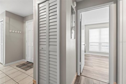 Condominio en venta en Indian Rocks Beach, Florida, 2 dormitorios, 96.62 m2 № 2091904 - foto 19