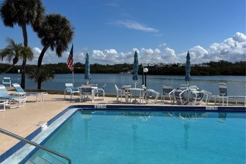 Condominio en venta en Indian Rocks Beach, Florida, 2 dormitorios, 96.62 m2 № 2091904 - foto 6