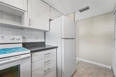 Condominio en venta en Indian Rocks Beach, Florida, 2 dormitorios, 96.62 m2 № 2091904 - foto 24