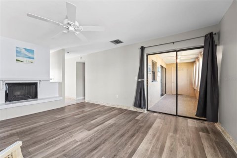 Condominio en venta en Indian Rocks Beach, Florida, 2 dormitorios, 96.62 m2 № 2091904 - foto 17