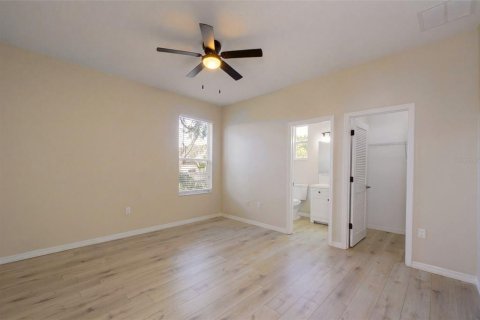 Villa ou maison à louer à Eustis, Floride: 3 chambres, 112.97 m2 № 2437299 - photo 10