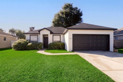 Villa ou maison à Eustis, Floride 3 chambres, 112.97 m2 № 2437299
