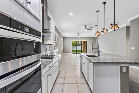 Casa en venta en Orlando, Florida, 4 dormitorios, 192.96 m2 № 2384431 - foto 7