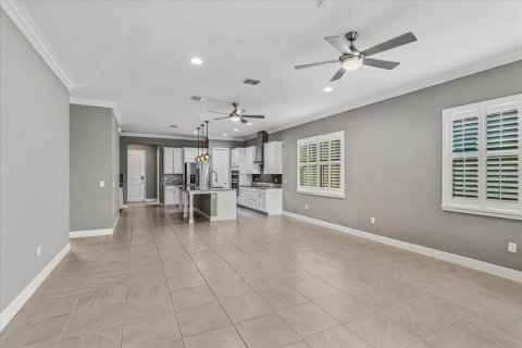 Casa en venta en Orlando, Florida, 4 dormitorios, 192.96 m2 № 2384431 - foto 11