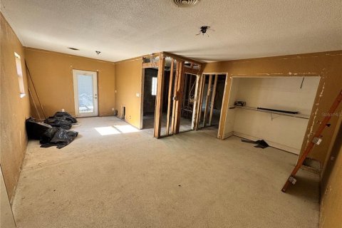 House in Saint Petersburg, Florida 3 bedrooms, 180.51 sq.m. № 2097884 - photo 12