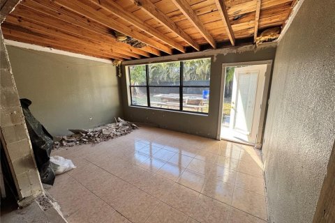 House in Saint Petersburg, Florida 3 bedrooms, 180.51 sq.m. № 2097884 - photo 11